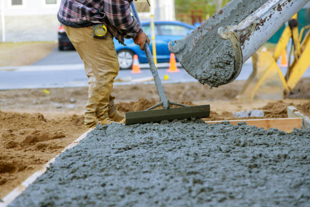 Best Concrete Driveway Installation in Bouse, AZ